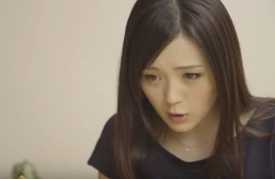 โคตรสวย โคตรน่ารัก แอบเย็ดหีเมียชาวบ้าน เพราะเธอร่านเลยพาพวกมาเรียงคิว